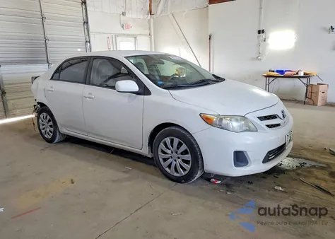 2012 Toyota Corolla Base z USA, uszkodzony, nr VIN 2T1BU4EE8CC894784